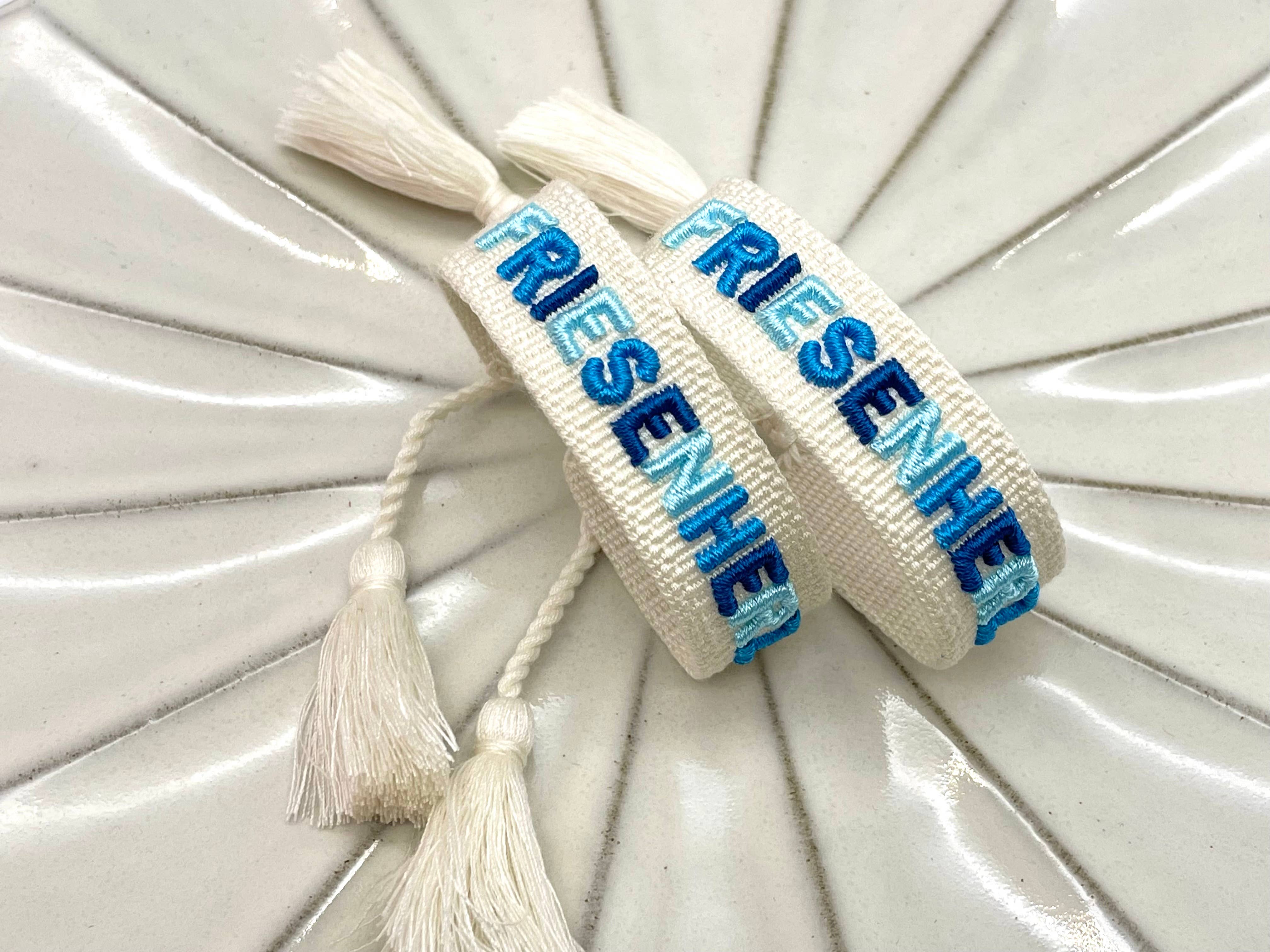 FRIESENHERZ Armband gewebt, bestickt 