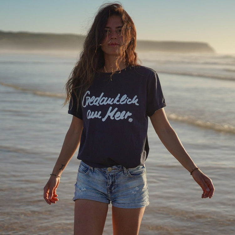 Frauen T-Shirt Gedanklich am Meer - Ankerherz Verlag