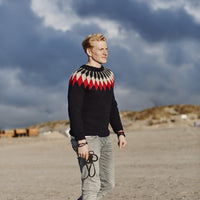 Handgestrickter Islandpullover in Navy - Ankerherz Verlag