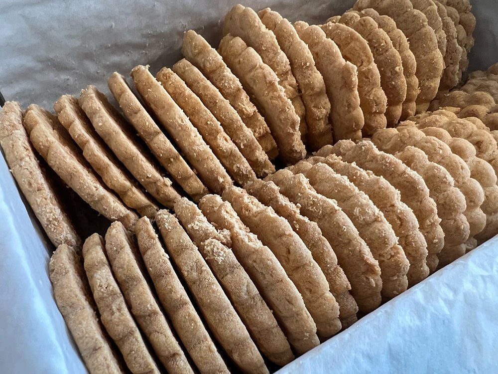 Kekse aus der Normandie in schöner Metallbox - Ankerherz Verlag